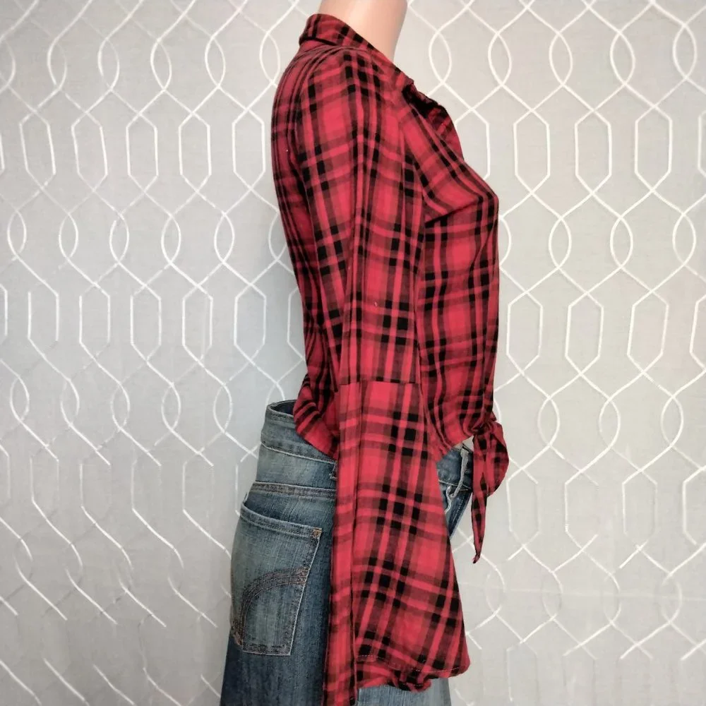 Altar’d State Red & Black Checks large Bell Sleeves Button up Tie Front  Shirt M - Picture 6 of 9